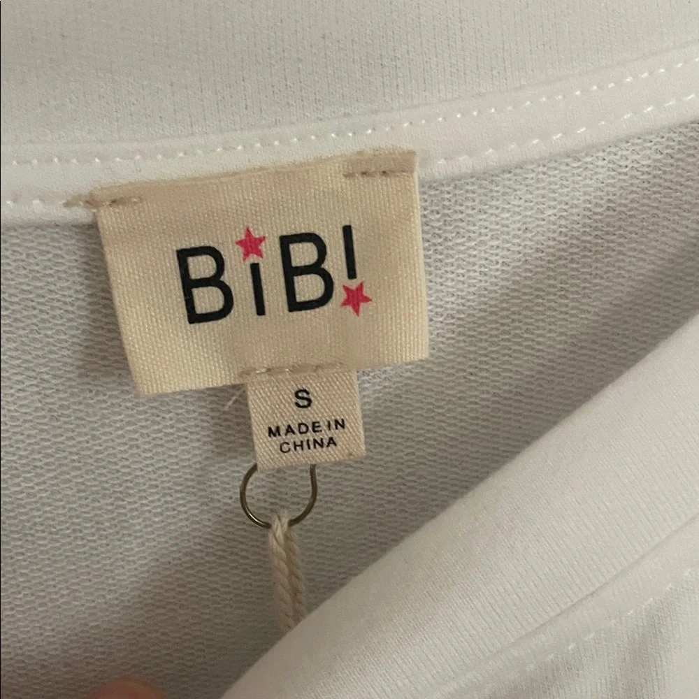 BiBi White Tee with Blue Star Design - Picture 3 of 7